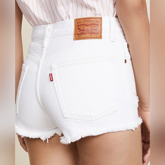 Levi's Pants - Levi's® Womens Denim 501 Short 🌺
